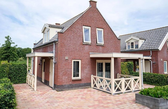 Bungalow junto al agua cerca de Rotterdam