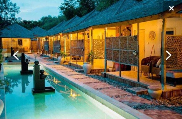 Bungalow Cafe Gili Beachfront