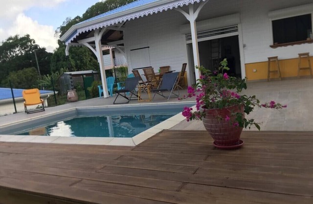Bungalow Candy with Pool