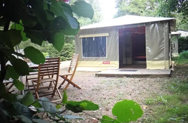 Bungalow canvas CARIBBES 20m2 2 Schlafzimmer 4 persons