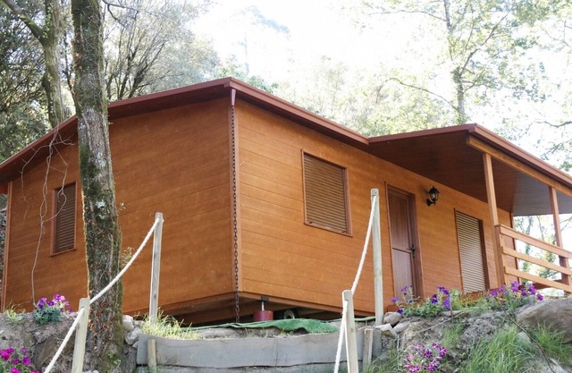 Bungalow de Madeira no Coração da Natureza