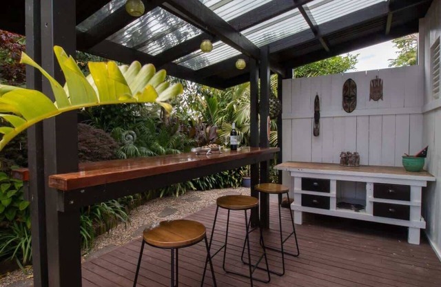Bungalow Eight - 1930s charm near Pukekura Park