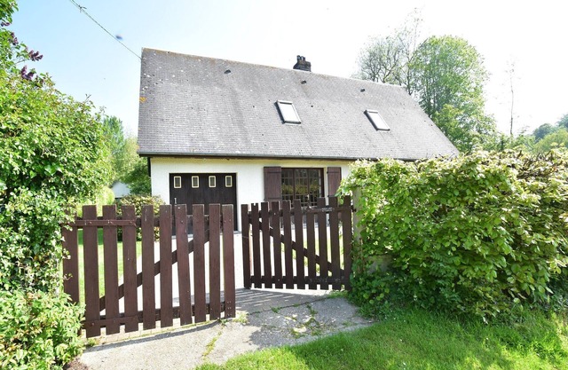 Bungalow en Francia cerca de Castillo y Senderos