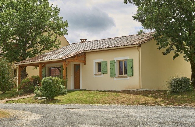 Bungalow en Lanzac con terraza privada