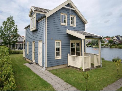 Bungalow in South Holland with Private Jetty