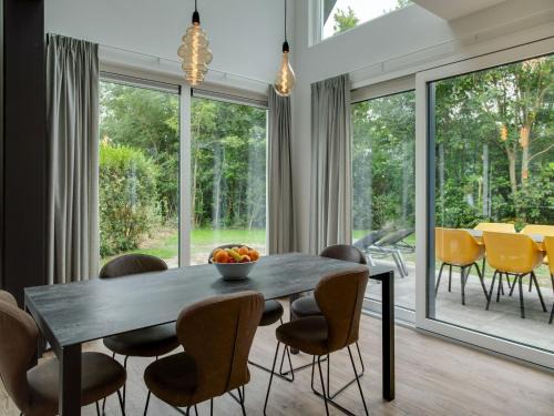 Bungalow in Texel near National Park