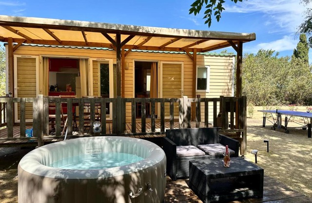 Bungalow Jacuzzi - Sud de France