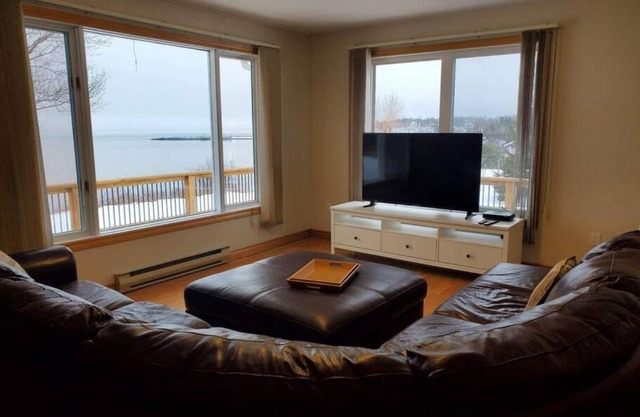 Bungalow on The Bay in Lorneville