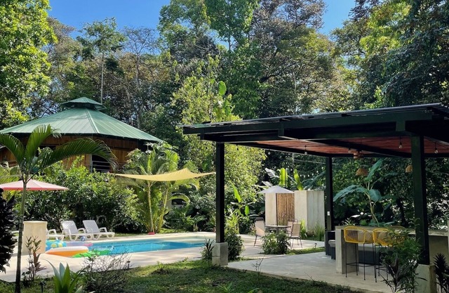 Casa estilo Bungalow , a 5 min de la playa y cerca del Parque Nacional Corcovado