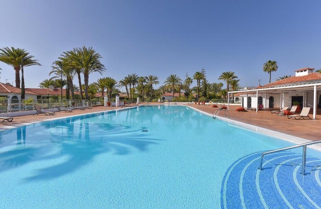 Bungalow Sun Club EM259A by VillaGranCanaria