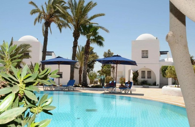bungalow vue piscine