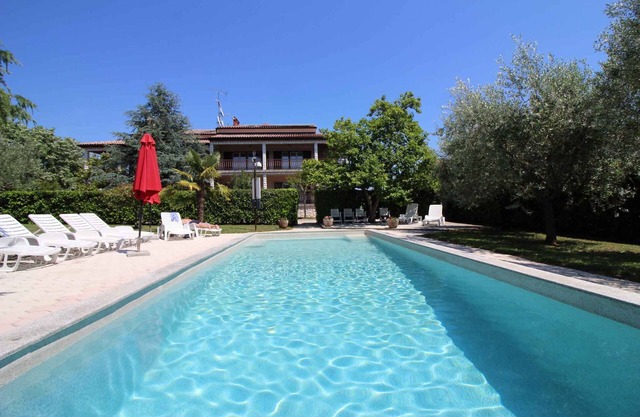 Casa vacacional con piscina y aire acondicionado