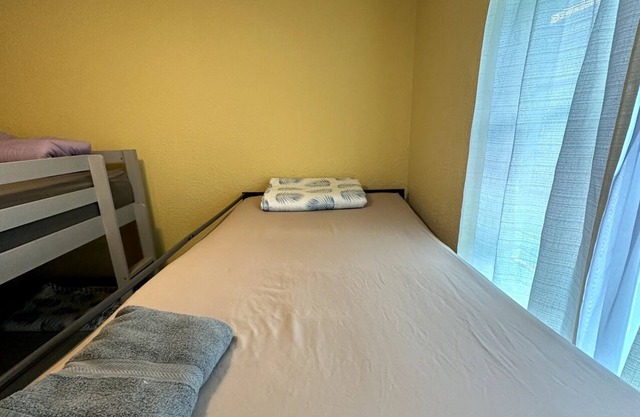 Bunk Bed In Shared Room In Harlingen TX! 2A