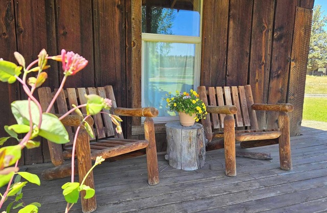 Bunk House - Historical lodging - bring the kids and enjoy ranch life!