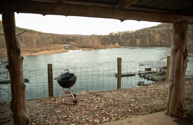 Litera Lodge - Rileys Outfitter