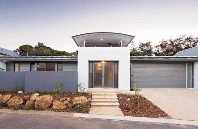 Bunker Bayhouse Your ideal escape by the Beach