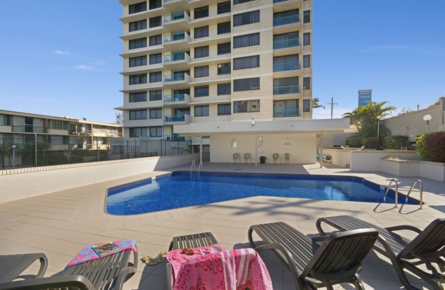 Burgess @ Kings Beach Apartments