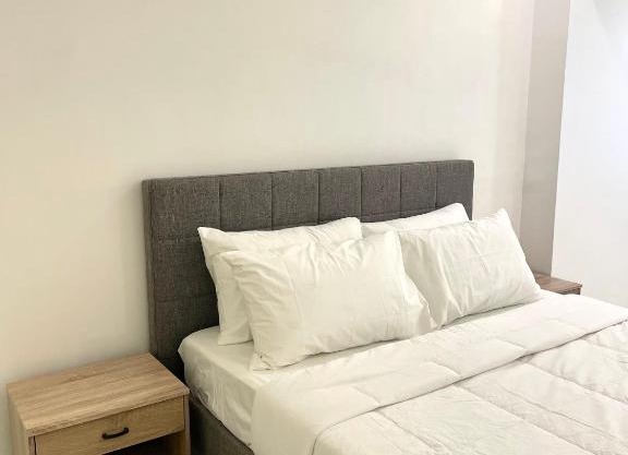 Burgundy Guest Suite