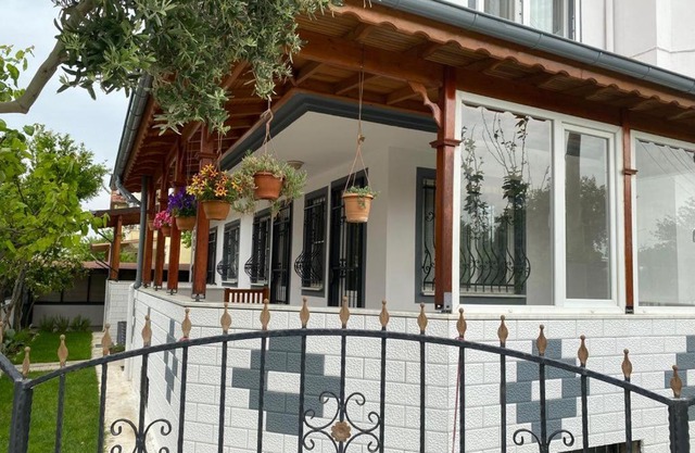 Burhaniye Dilek Villası