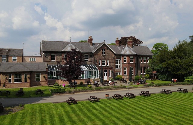 Burn Hall Hotel