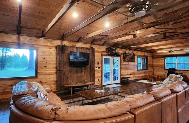 Burnt Pine Ranch- Springs Retreat