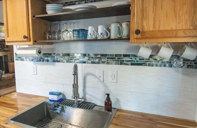 Burnt Ranch Bungalow-Family Friendly!