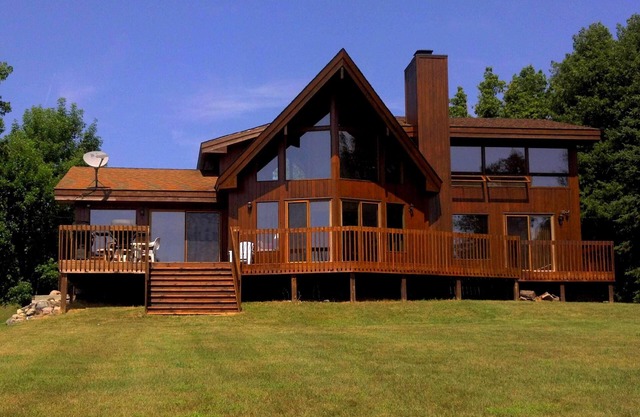 Burt Lake, Lake Front Family Vac. Casa, 4 BR-3 BA, Grandes puestas de sol en privado Sub