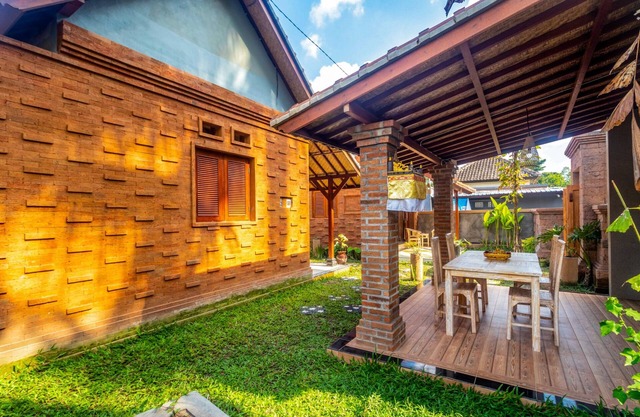 Buruan Sari Villas