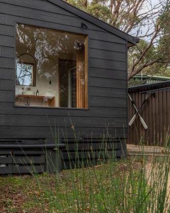 Bush Hideaway by the beach