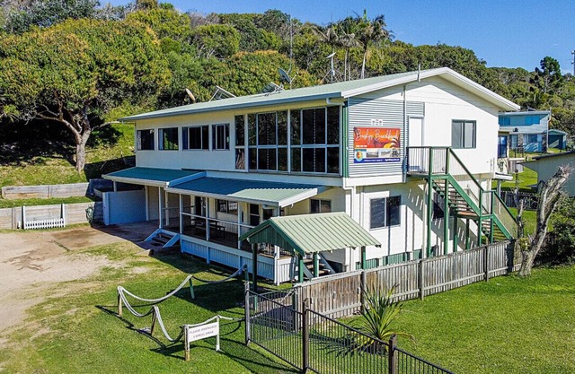 Bushy's Beachbreak - 6 Bedroom Holiday House on K'gari (Fraser Island)