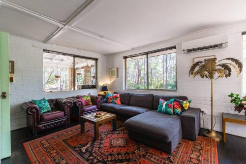 Bushy Sleeps - Eco Friendly Tranquil Escape