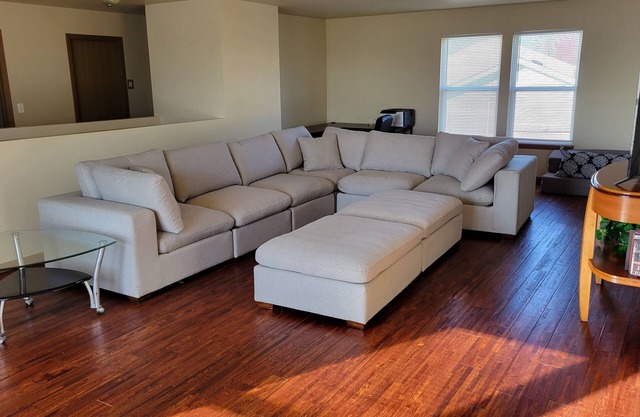 *** Business Friendly Newer Home!***