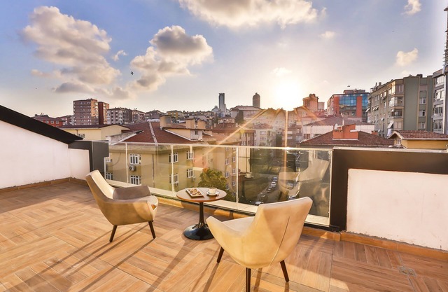 Business Life Boutique Hotel