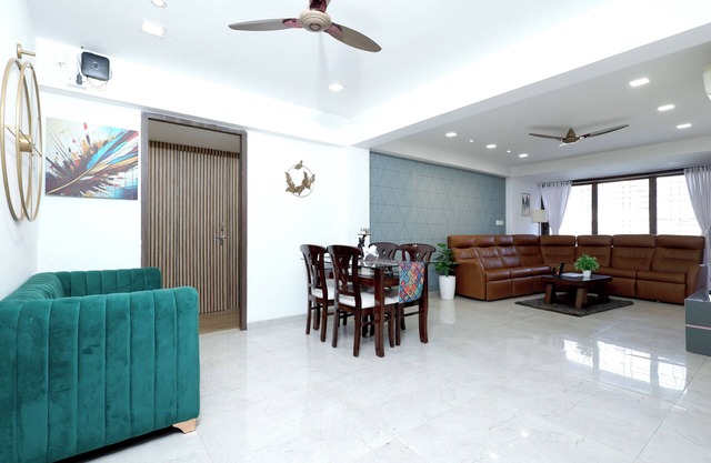 4 BHK Luxurious near Goregaon Exhibition center