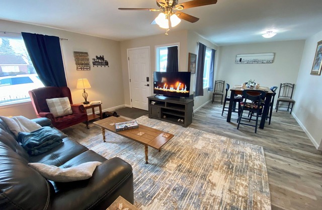 Copper City Charmer | Easy Freeway Access