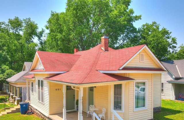 Buttercup Cottage downtown area / WI-FI / PETS