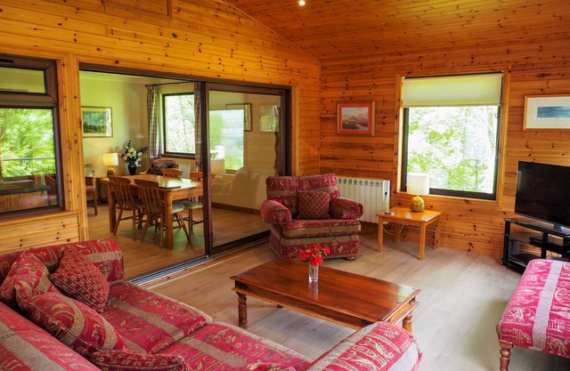 Buzzard: un hermoso chalet de vacaciones de 4 estrellas rodeado de un verdadero paisaje de las Tierras Altas que puede dormir