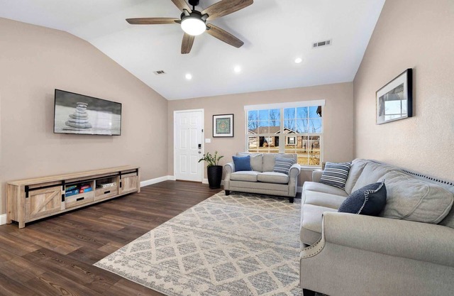 Bville Bliss-6 Mi to Downtown-MTB Friendly-Sleeps6