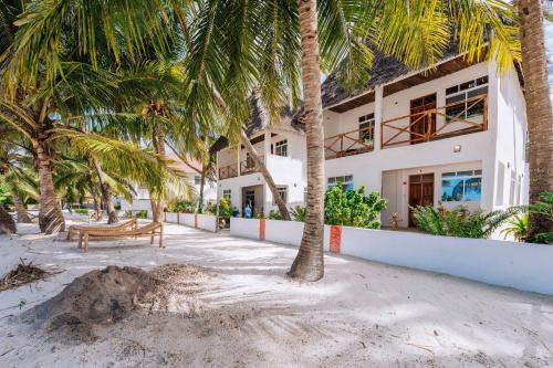 Bwejuu Beach Duplex Bungalow