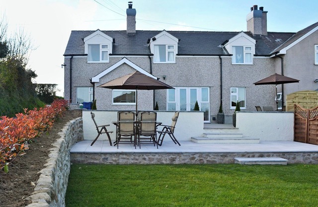 Alojamiento de 3 habitaciones en Y Ffôr, cerca de Pwllheli