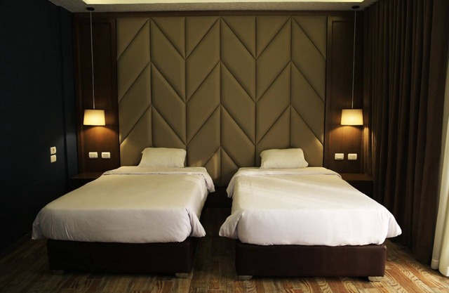 Byoot Bay Hotel & Resort