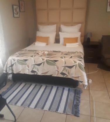 C - Land guest house Meyerton