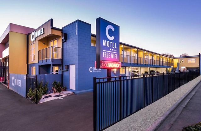 C-Motel