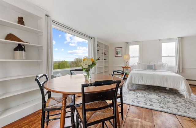 C-Sarah Whitehouse Suite