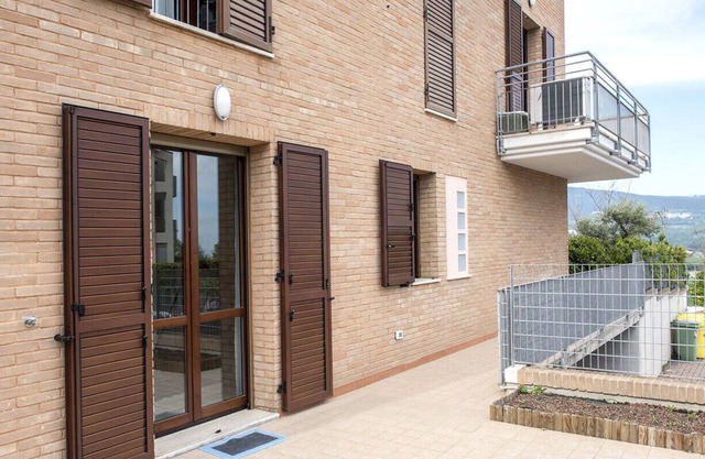 C002 - Camerano, delightful two-room apartment with garden