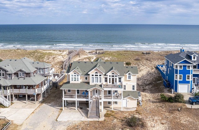 C9289 Sun King II. Oceanfront, Elevator, 4x4 Area, Pool, Hot Tub, Pets OK!