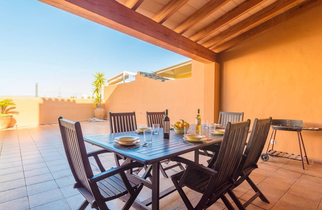 CA NA NYOLA - Apartamento con terraza en Montuïri. WiFi Gratis