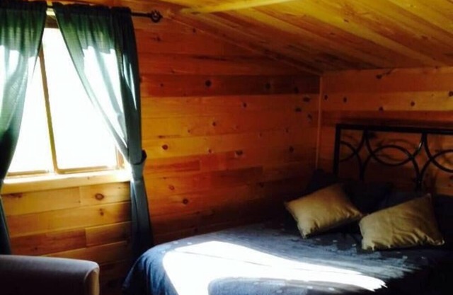 COZY COMMANDA MAPLE HILL LODGE