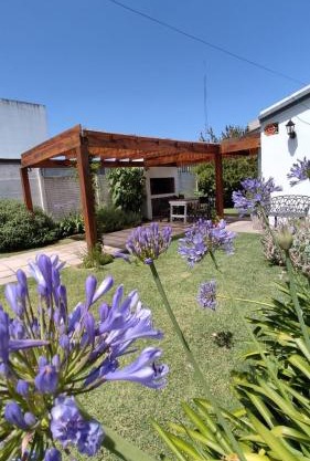 Cabaña a pasos del lago