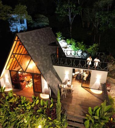 Cabaña de 3 Habitaciones Con Jacuzzi de Agua Natural Max 6 Personas